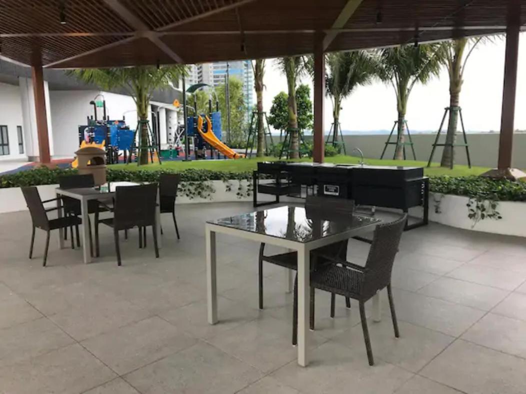 Almas Puteri Harbour Nusajaya Suite Room Exclusive Room 5 Min To Legoaland By Homespace 외부 사진