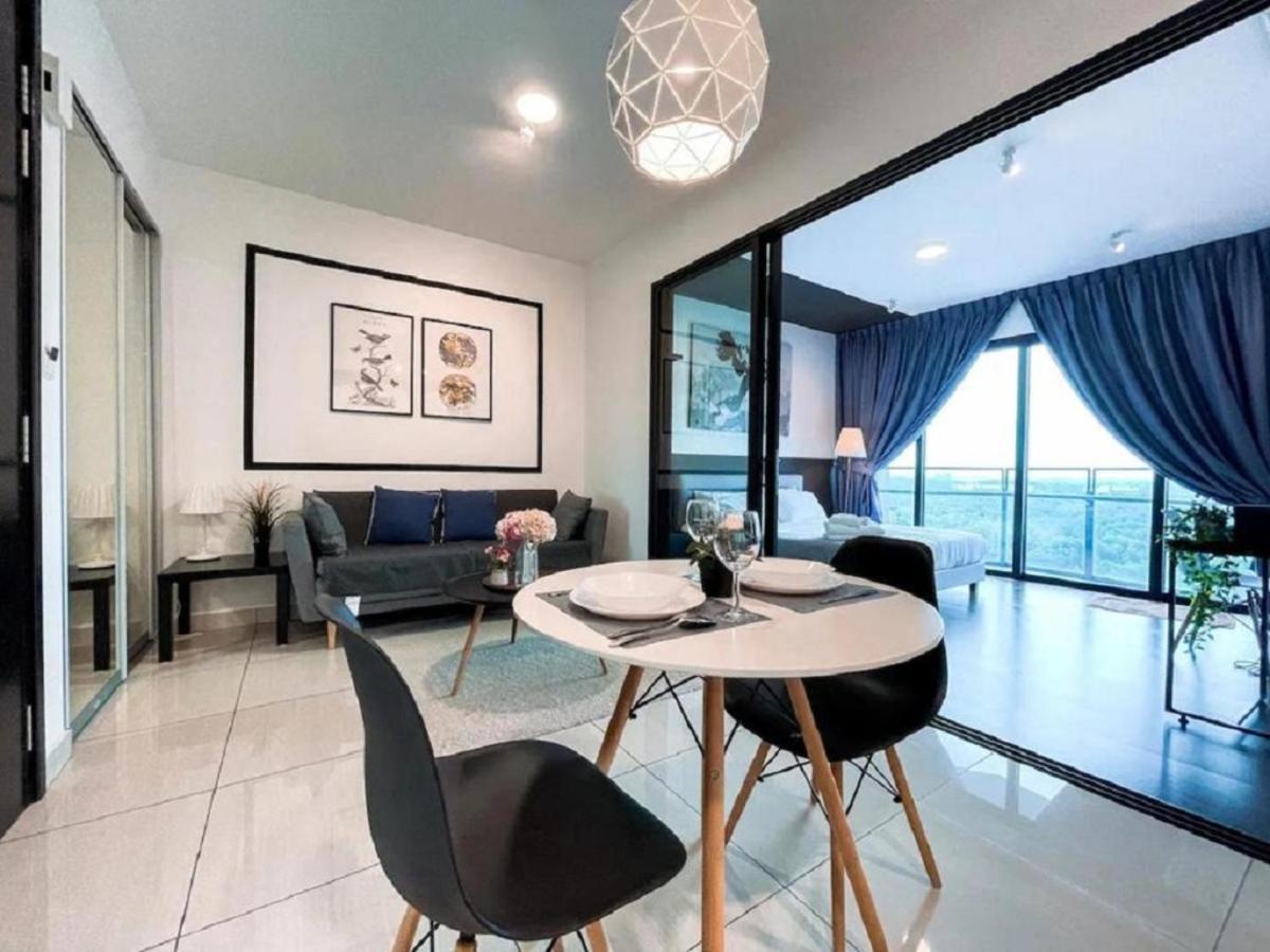 Almas Puteri Harbour Nusajaya Suite Room Exclusive Room 5 Min To Legoaland By Homespace 외부 사진